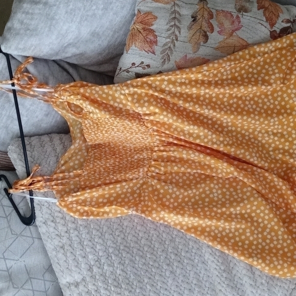 Sexy floral yellow dress M Feminine Yzk Girly Fall perfect - Picture 3 of 4